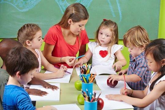 Activité à la crèche maison bleue